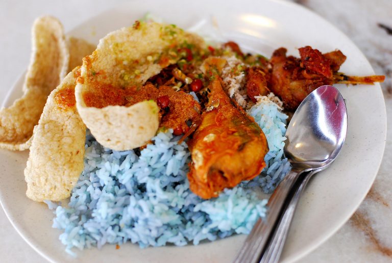 Nasi-kerabu-768x516.jpg